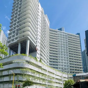Aparthotel Lush Residences Makati