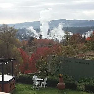Geyser Lookout 住宿加早餐酒店