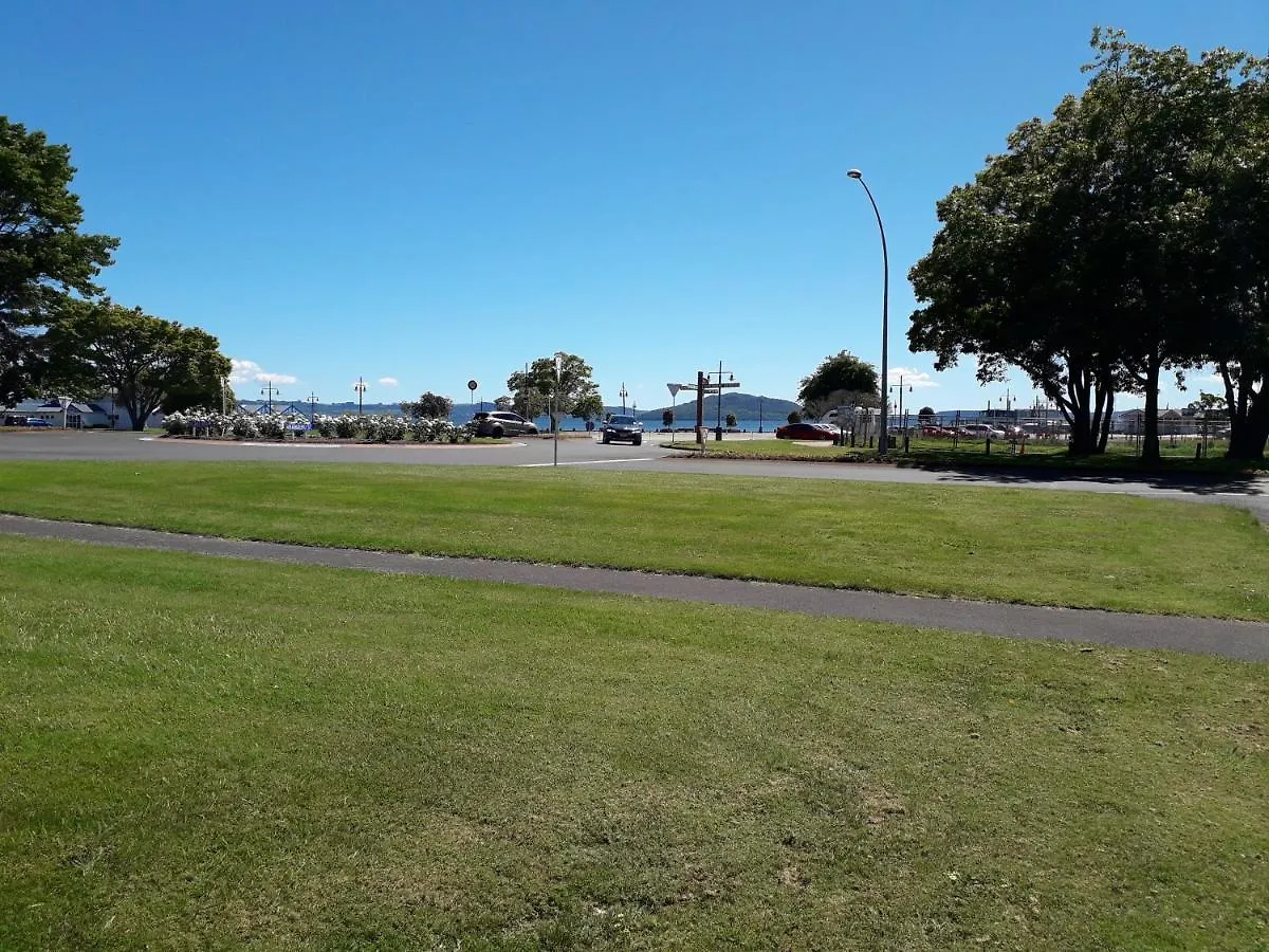 Lake Lodge Motel Rotorua New Zealand